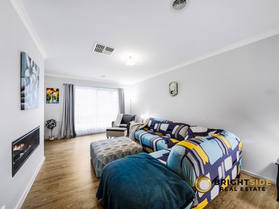 126 Thoroughbred Drive, Clyde North
