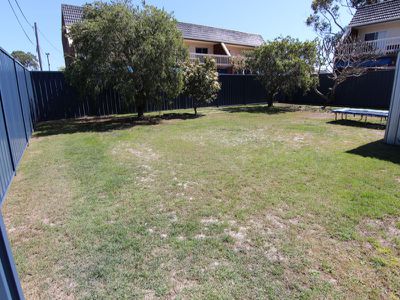 23 Cross Street, Forster