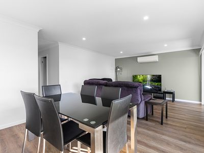 2 / 221a Maitland Street, Kurri Kurri