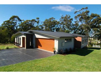 64 K.B Timms Drive, Eden