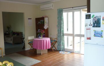 2 / 10 Queens Court, Berwick