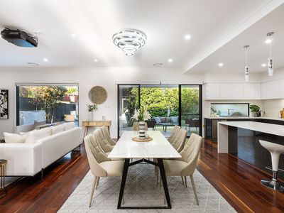 194 Kissing Point Road, Turramurra