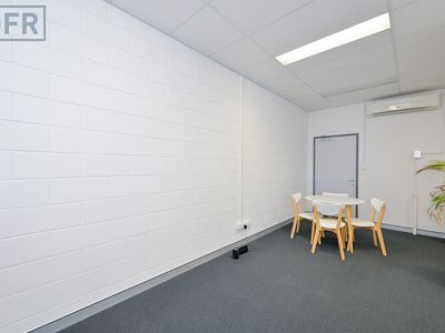 5 / 23 Junction Boulevard, Cockburn Central