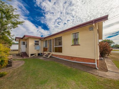 16 Leslie Street, East Ipswich