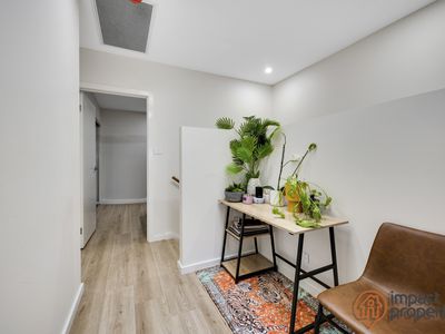 4 Keith Bain Crest, Whitlam