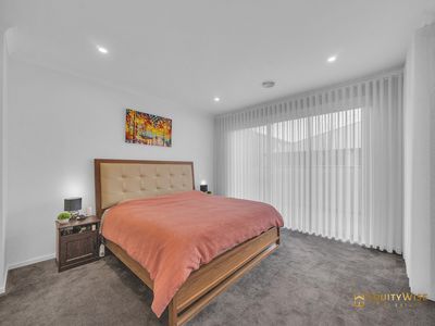10 Edwin Close, Manor Lakes