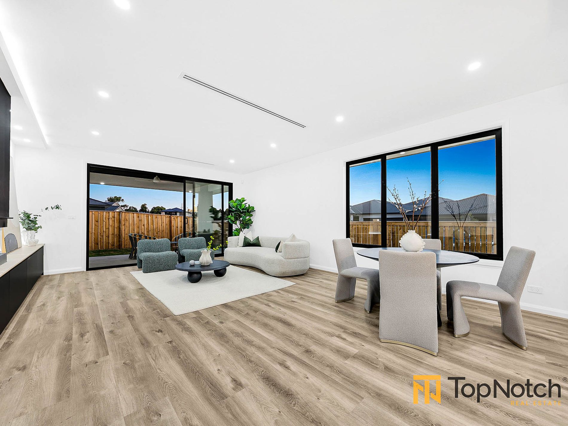 17 Spire Crescent, Beveridge