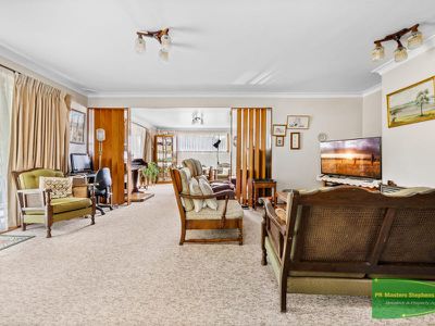 8 Hanover  Crescent, Blayney