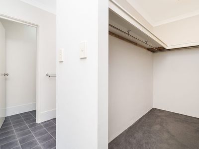 21 Pexton Drive, South Guildford