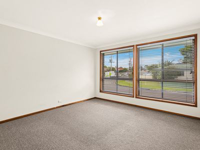1 / 24 Lagoon Street, Barrack Heights