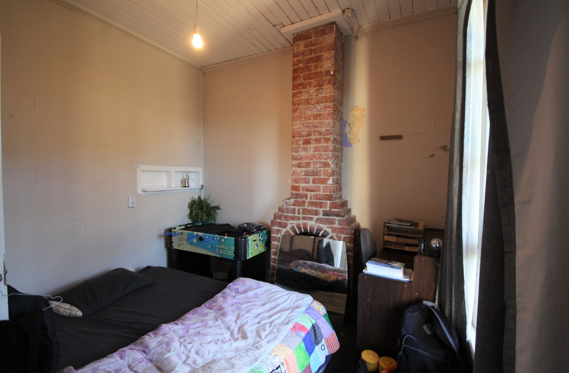 296 Highgate, Roslyn