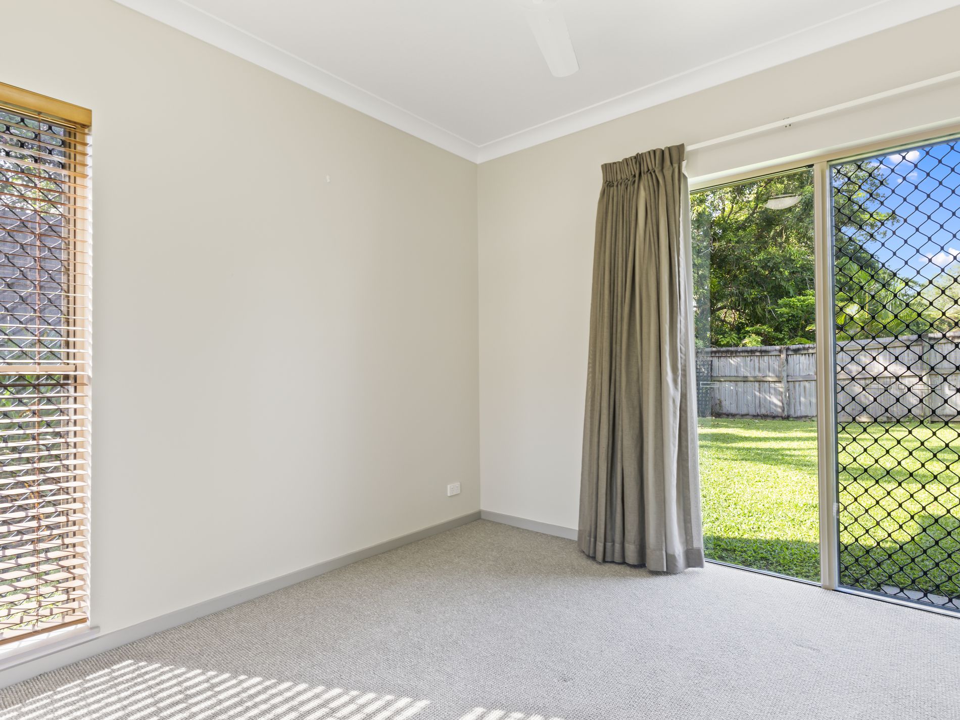 7 The Entrance, Kewarra Beach