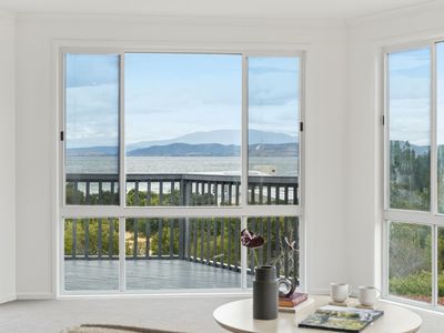 2 / 17a Thagenna Road, Carlton