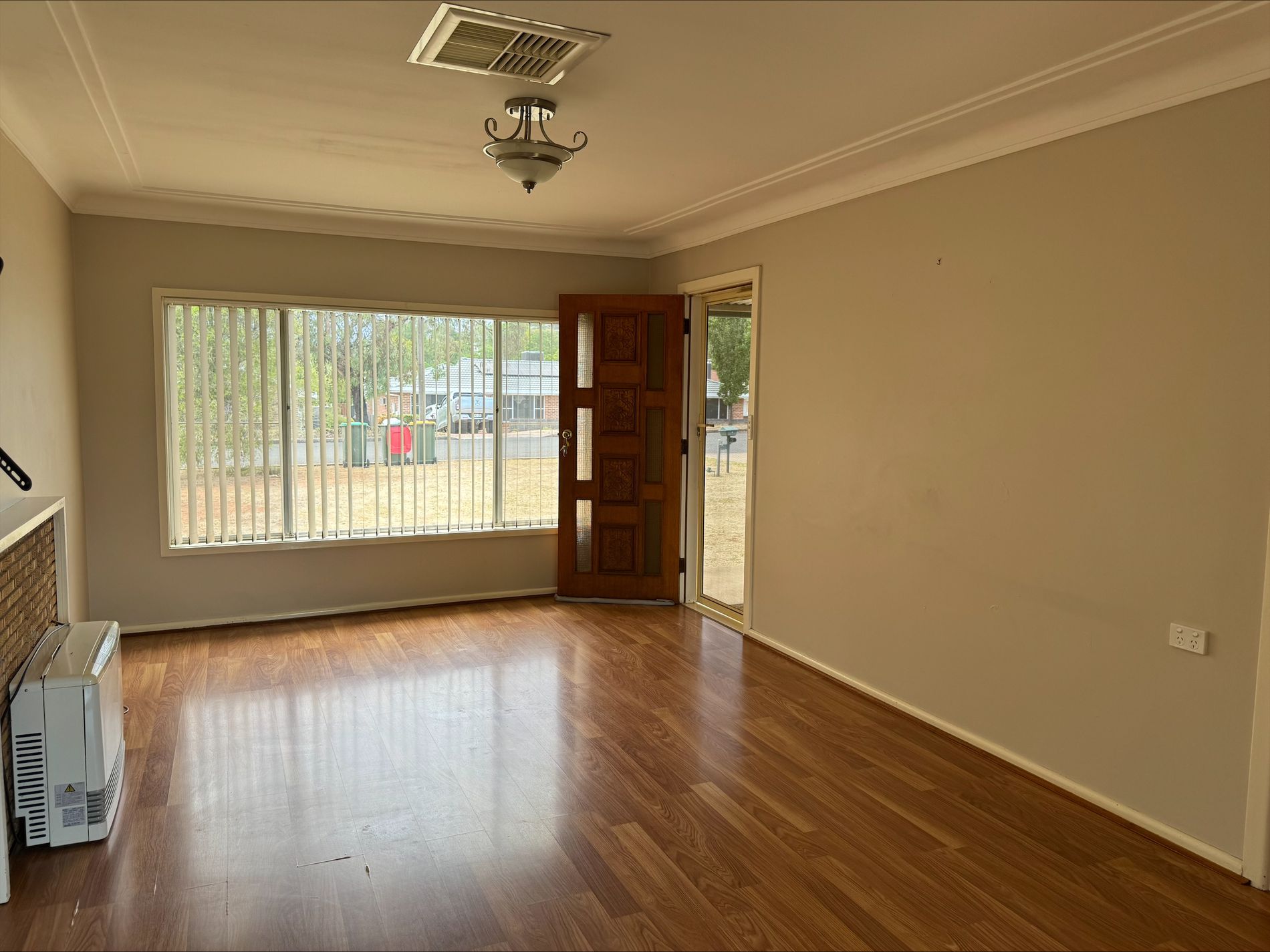 7 Dalley Street, Parkes