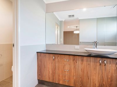 13 Denmark Loop, South Guildford