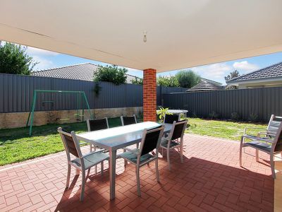 23 Kyneton Parkway, Aveley