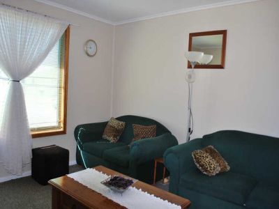 3 Elouera Street, Lake Illawarra
