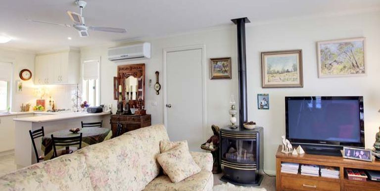 6 / 3-5 WEIR STREET, Euroa
