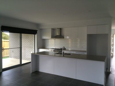 28 Pavo Street, Belmont