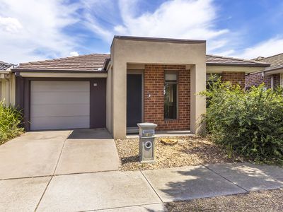10 Heracles Lane, Cranbourne West