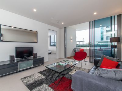 411  /  2 Moreau Parade, East Perth