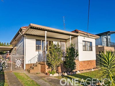 18 Third Avenue North, Warrawong