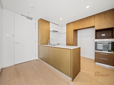 18 / 8 Riversdale Road, Burswood