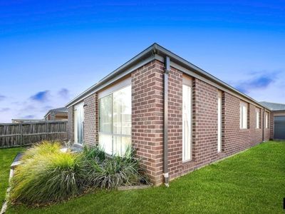 8 Isabella Way, Tarneit