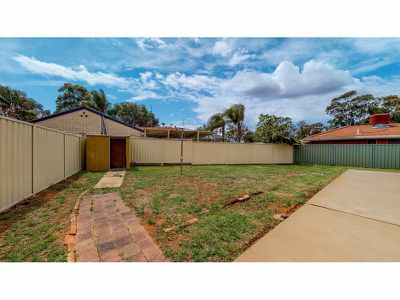 4 Parkland Place, Dubbo