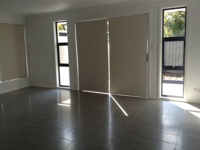 1 / 37 Winnima Way, Berkeley