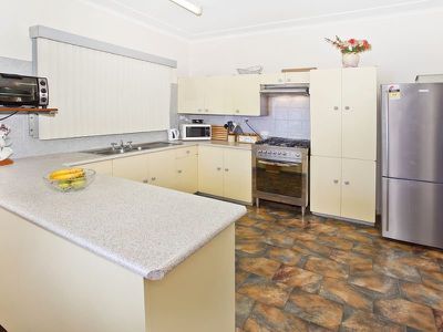 129 Prince Edward Drive, Dapto