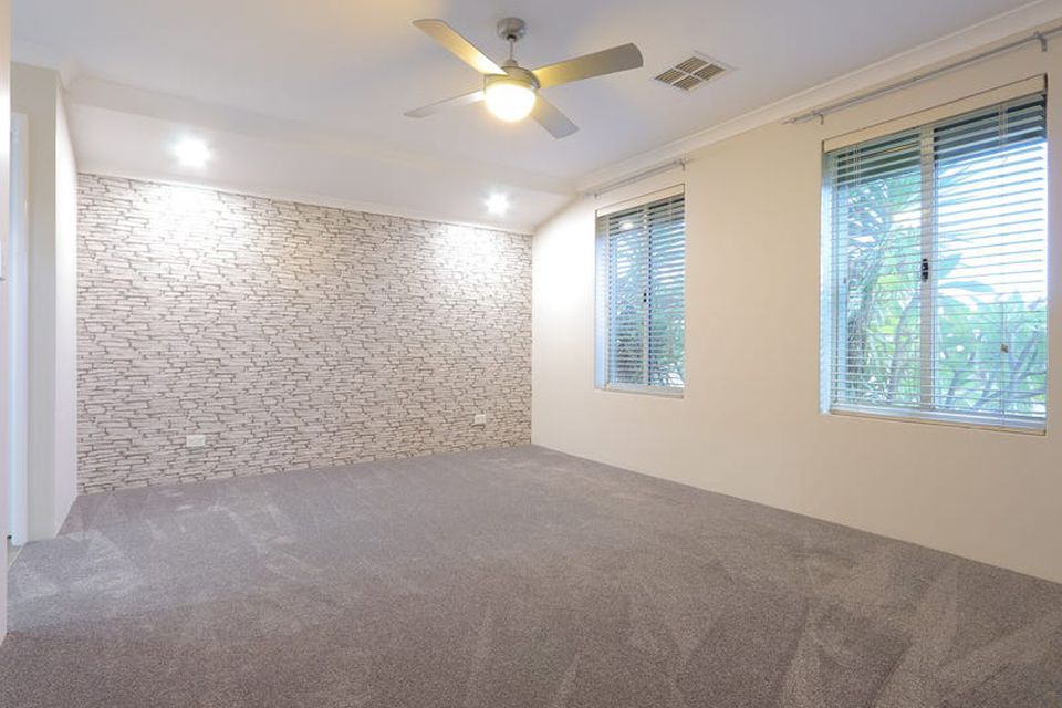 15 Yindana Boulevard, Lakelands