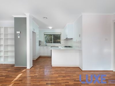 33 Lance Hill Avenue, Dunlop