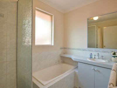 3 / 110 Collins Street, Piccadilly