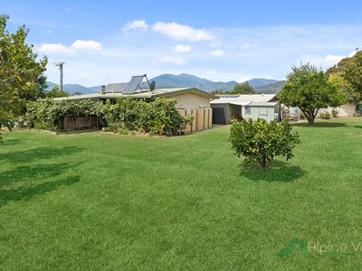 4 Damms Court, Tawonga South