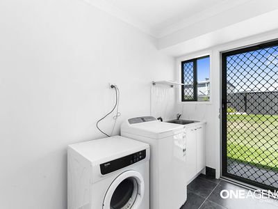 57 Ronaldo Way, Urangan