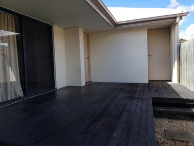 33 London Street, Eight Mile Plains