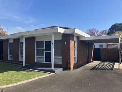 4 / 92 Aphrasia Street, Newtown