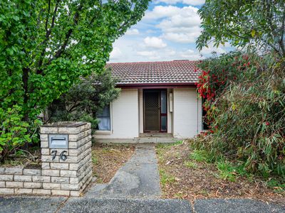 76 TRUDEWIND ROAD, Wodonga
