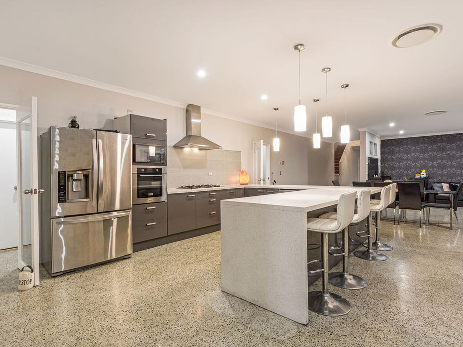 16 Tinsel Street, Yanchep