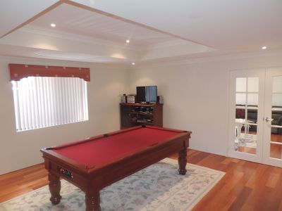 65 Amberley Way, Pearsall