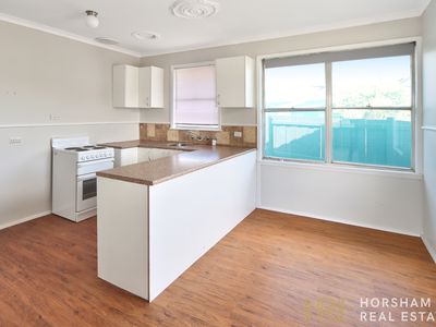 72 Albert Street, Horsham