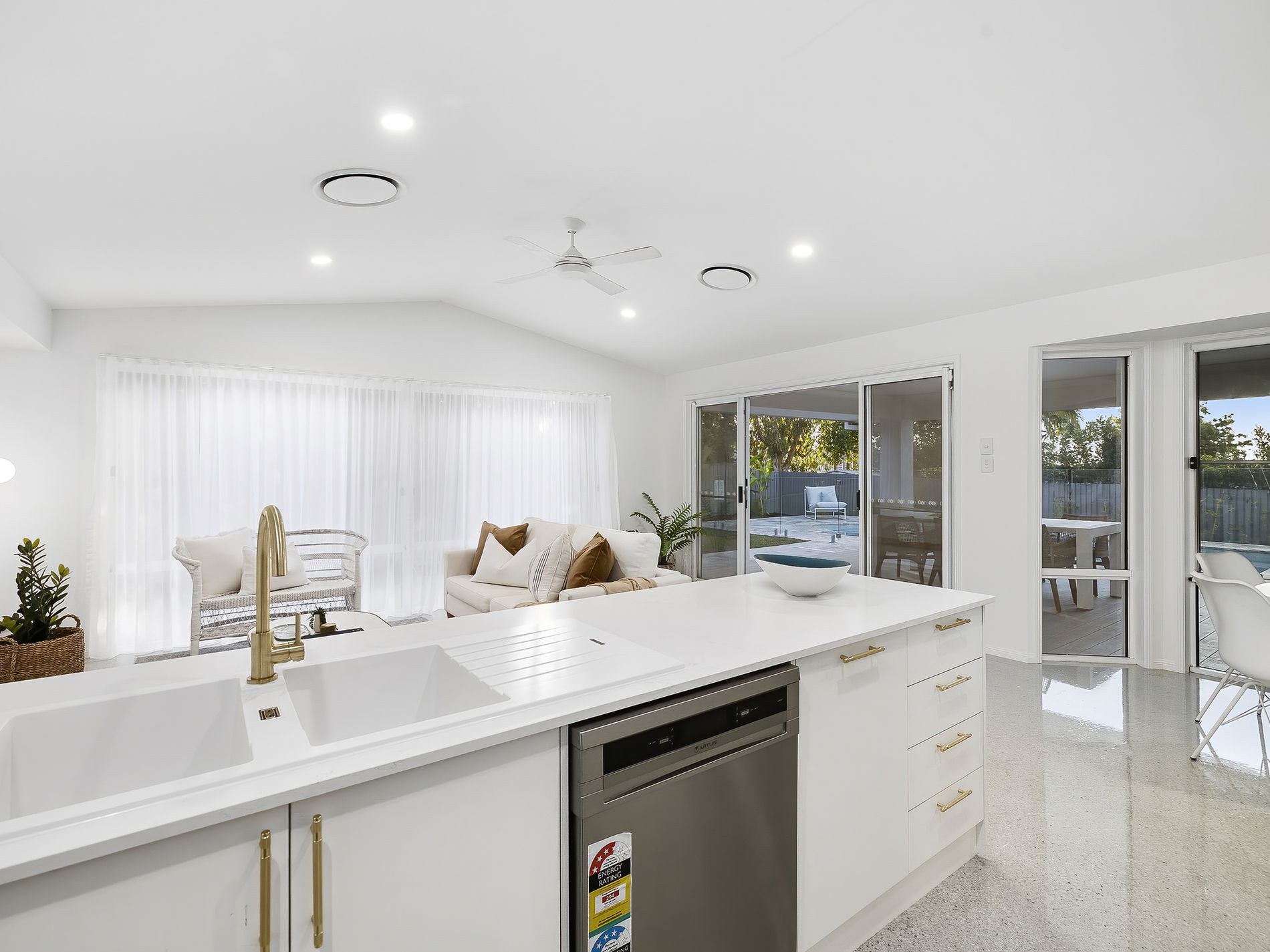 19 Highgrove Circuit, Peregian Springs