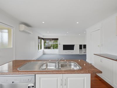 4 Walkers Avenue, Newnham