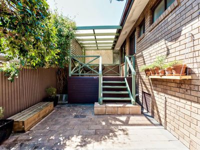 1 / 32 Valley View Drive, West Albury