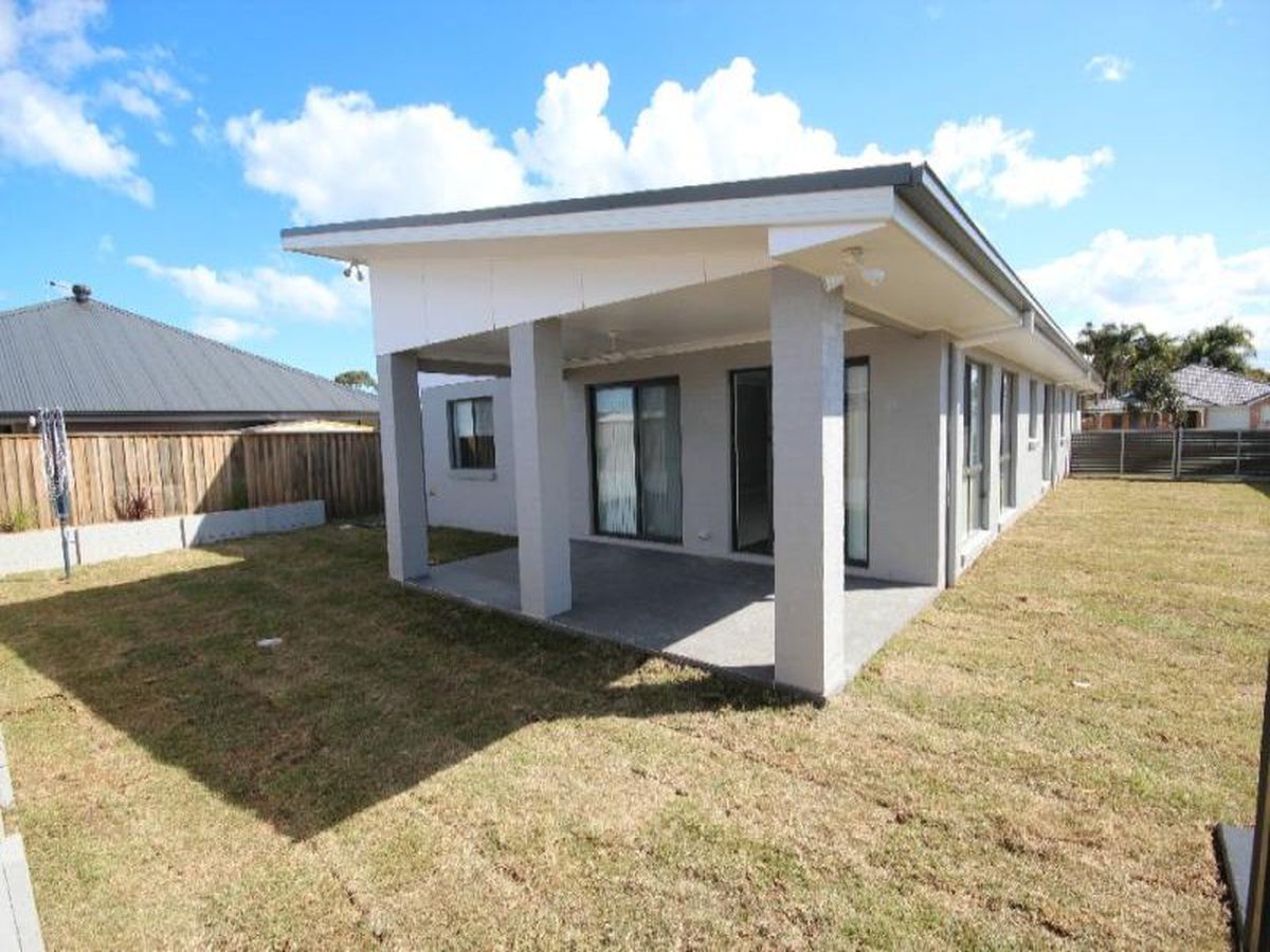 4 Estramina Way, Tanilba Bay, Tanilba Bay - Thumbnail 2