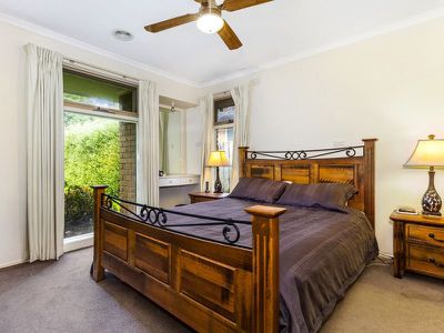 34 Huntingdon Avenue, Bayswater North