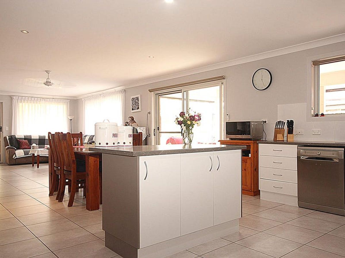 8 Reliance Boulevarde, Tanilba Bay, Tanilba Bay - Thumbnail 5