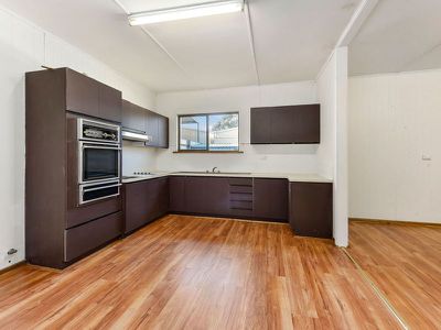 17 Leake Street, Southend