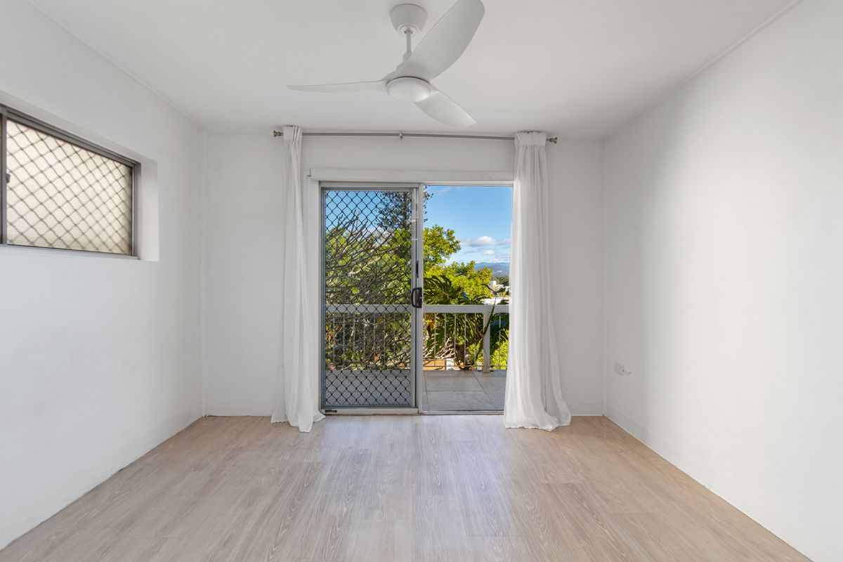 33 Brakes Crescent, Miami